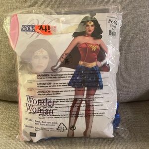 Wonder Woman Costume in Size Small